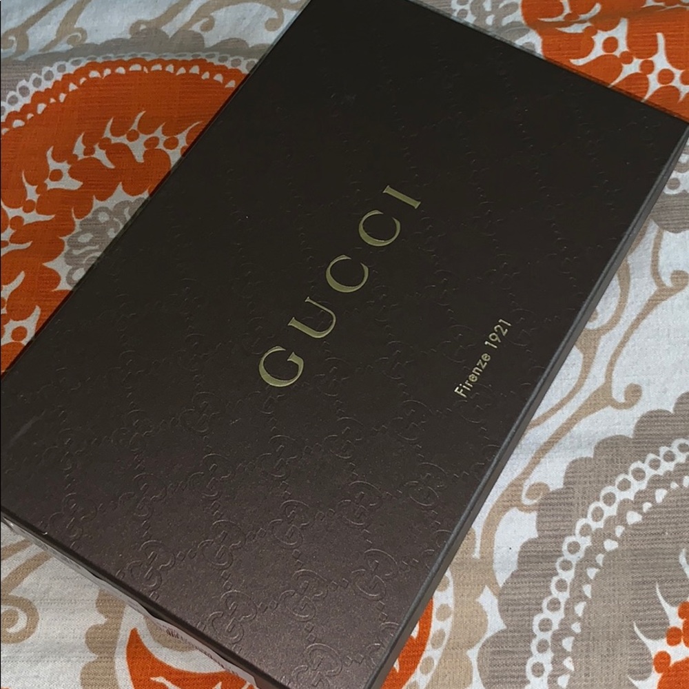 Box - Picture 2 of 4